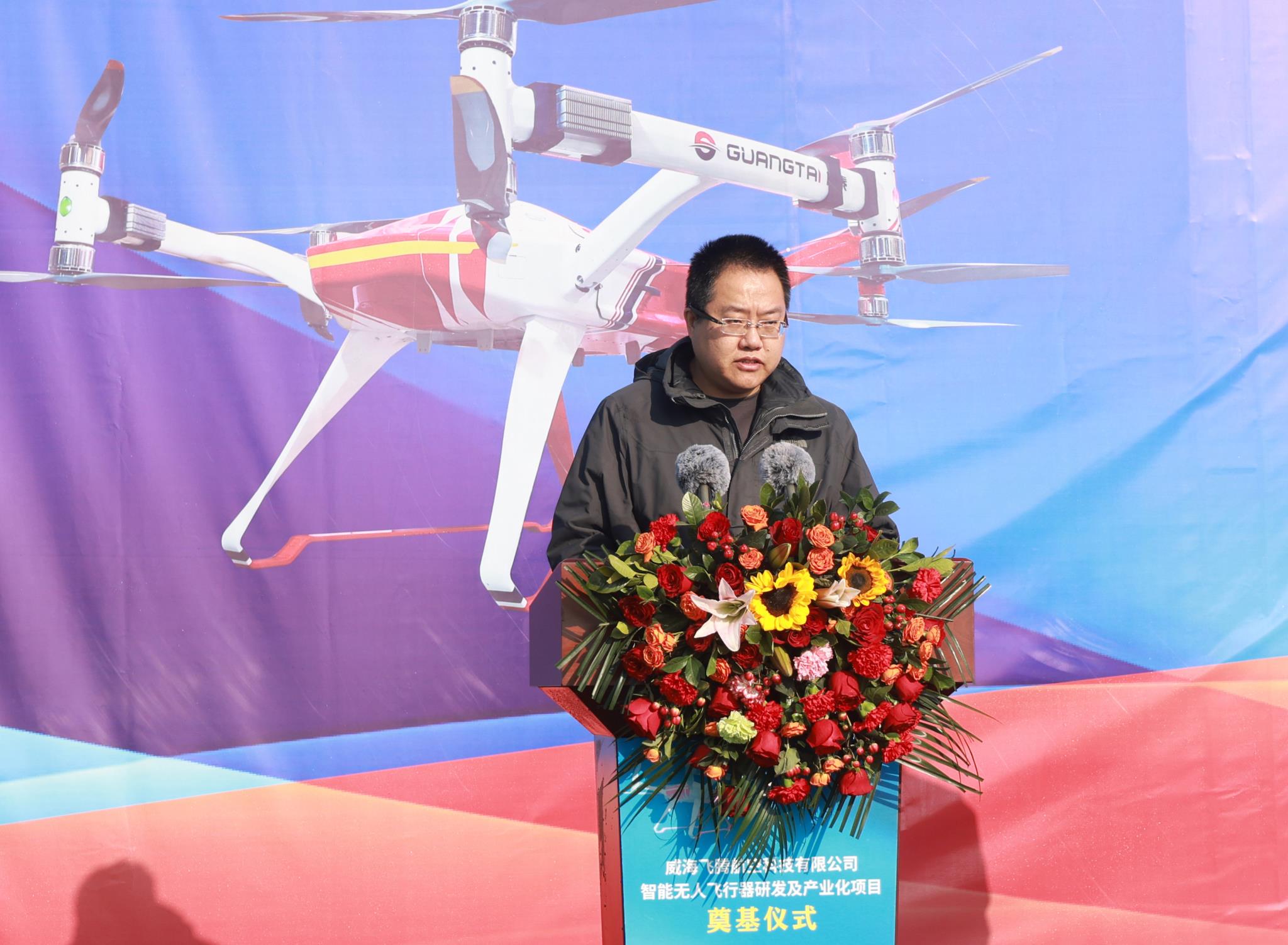 張?jiān)洪L(zhǎng).jpg 張?jiān)洪L(zhǎng).jpg